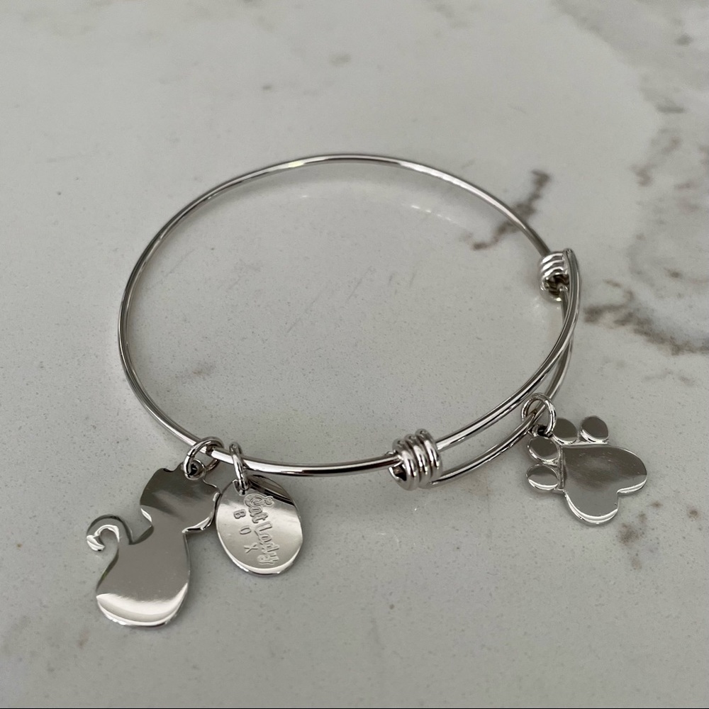 ✨FREE ADD ON✨ Cat Bracelet